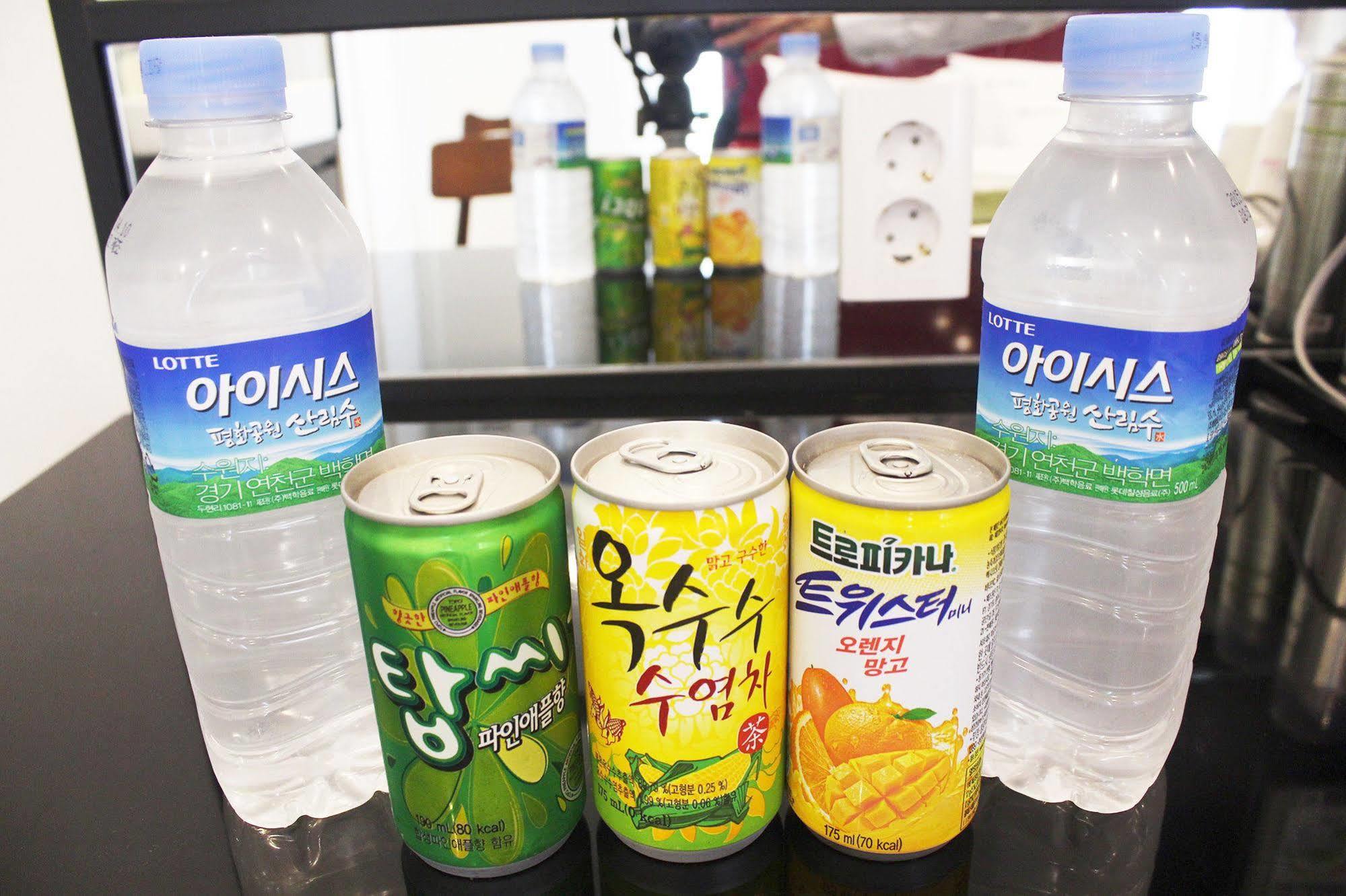 春天酒店 金海市 外观 照片